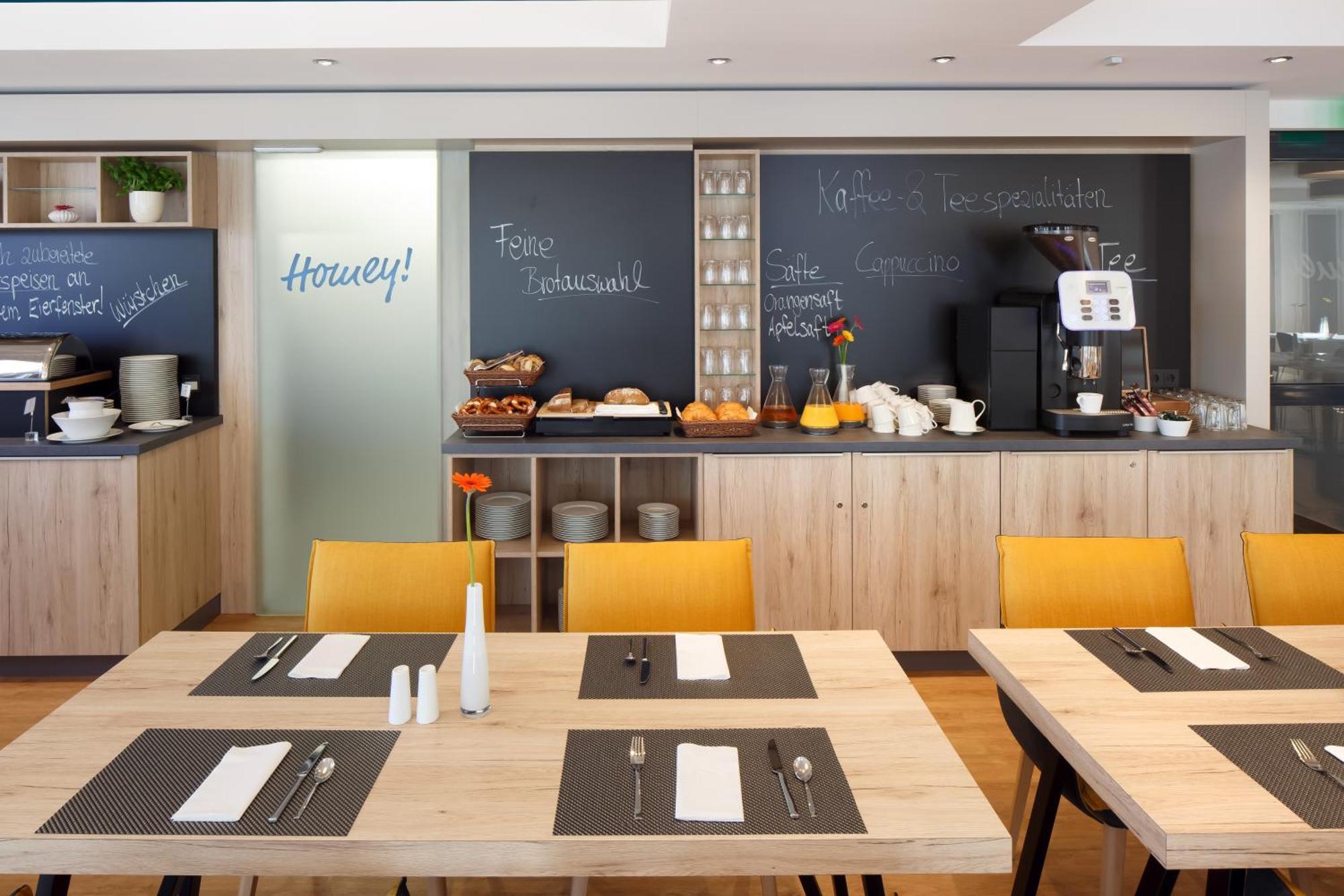 Homey! Hotel Regensburg Dış mekan fotoğraf