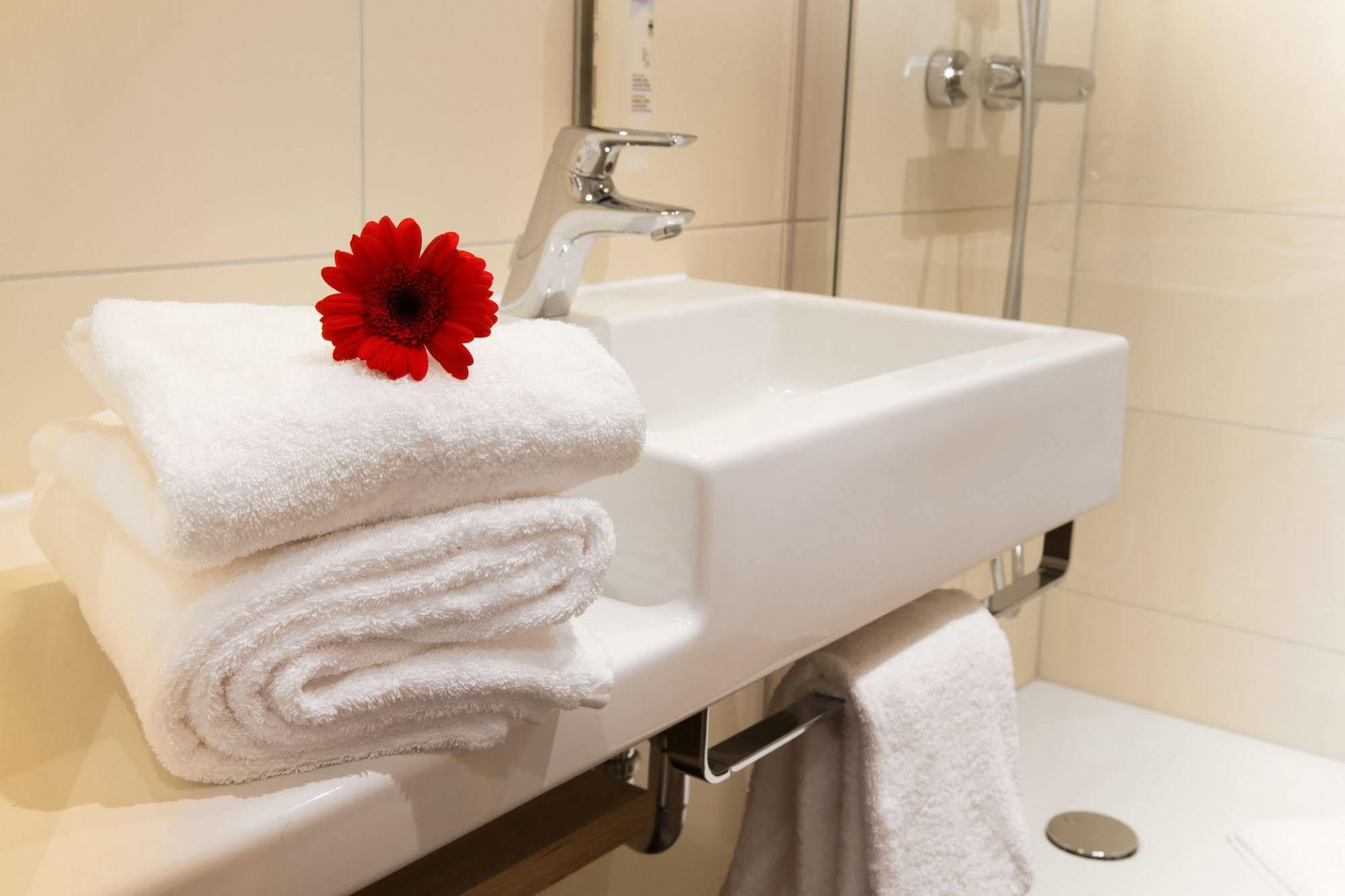 Homey! Hotel Regensburg Dış mekan fotoğraf