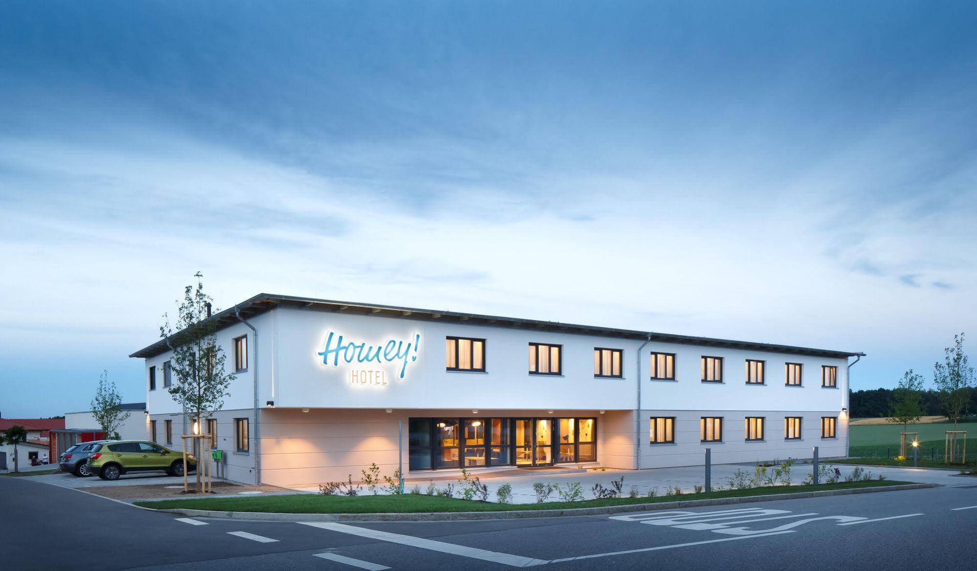 Homey! Hotel Regensburg Dış mekan fotoğraf